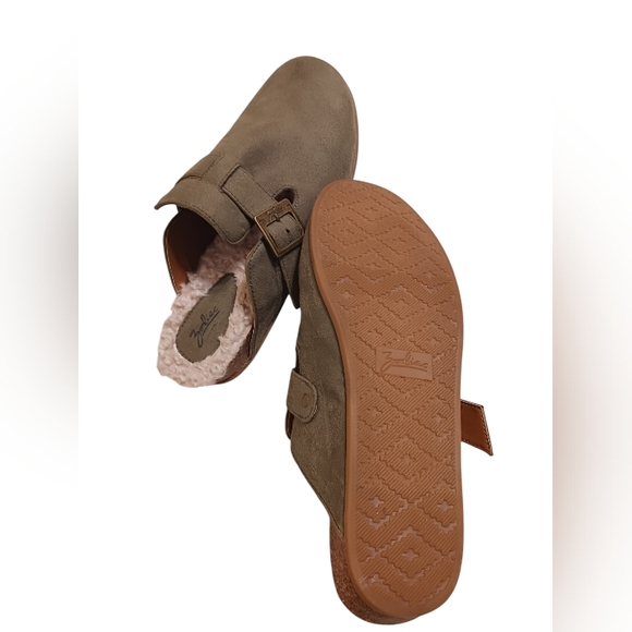 Zodiac Tan Suede Mules - Picture 4 of 4